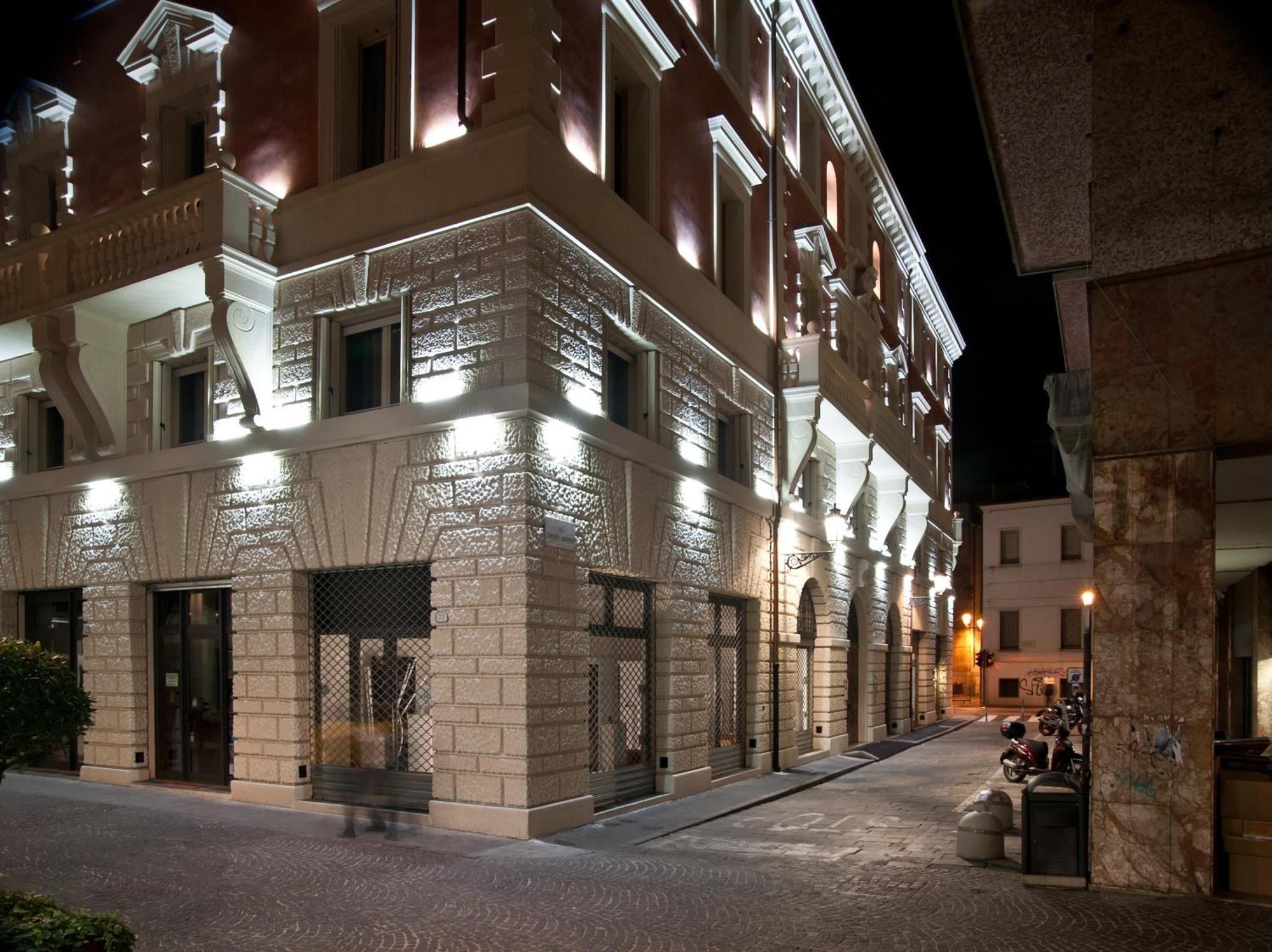 Le Camp Suite & Spa Padova Esterno foto